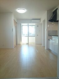 ローザ　ロッサ 104 1階1LDKのリビング/ダイニング