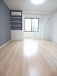 マニフィック北半田I 105 1階ワンルームのリビング/ダイニング