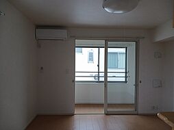 パル　ティ−ルＦ 201 2階1LDKのリビング/ダイニング