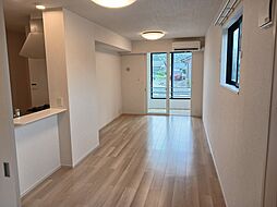 シャルール 101 1階1LDKのリビング/ダイニング