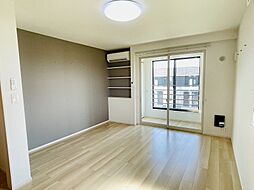 ウィンズ・ウエスト　II 206 2階ワンルームのリビング/ダイニング