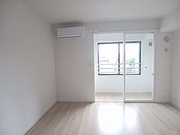 グランデ未来 206 2階1LDKのリビング/ダイニング