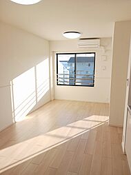 アステル・カロン 204 2階1LDKのリビング/ダイニング