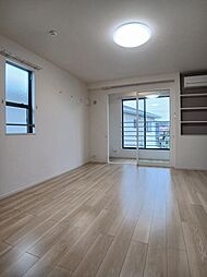 ディーア・レオラ 201 2階ワンルームのリビング/ダイニング