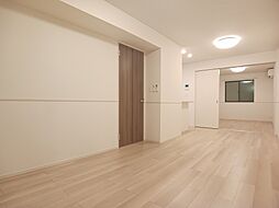 フリッシュ　Ｈ 103 1階1LDKのリビング/ダイニング