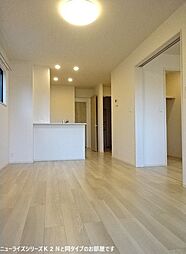 ラウンドストーンＭ 104 1階1LDKのリビング/ダイニング