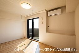 シャーロック 102 1階1LDKのリビング/ダイニング