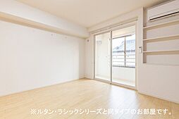 エムズガーデンＢ 203 2階ワンルームのリビング/ダイニング