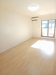 トーサムポロI 201 2階1LDKのリビング/ダイニング