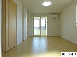 メンリッヒェン・ウッド 201 2階1LDKのリビング/ダイニング