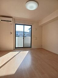 ミルト松前　III 106 1階ワンルームのリビング/ダイニング