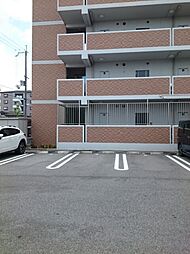 4 / 5