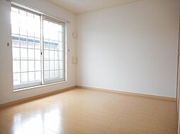 プリムローズ 203 2階ワンルームのリビング/ダイニング