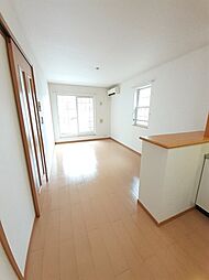 グリーン・メゾンＢ 201 2階2LDKのリビング/ダイニング