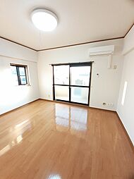 グロ−ス・バウム 301 3階1Kのリビング/ダイニング