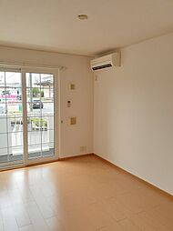 オプティIII 101 1階2DKのリビング/ダイニング