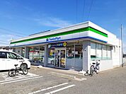 【コンビニエンスストア】ファミリーマート福山東深津町店まで110ｍ