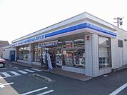 【コンビニエンスストア】ローソン名張松崎町店様まで95ｍ