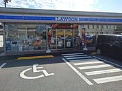 【コンビニエンスストア】ローソン小郡市役所前店まで160ｍ