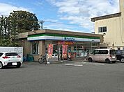 【コンビニエンスストア】ファミリーマート越前本町店まで51ｍ
