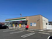 【コンビニエンスストア】ファミリーマート宮城古川休塚店まで550ｍ
