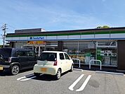 【コンビニエンスストア】ファミリーマート武豊冨貴駅東店まで1130ｍ