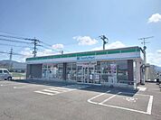 【コンビニエンスストア】ファミリーマート 宇佐中央店まで400ｍ
