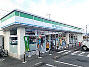 【コンビニエンスストア】ファミリーマート　富士岩松店まで350ｍ