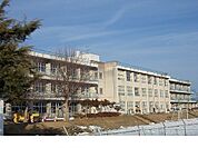 【小学校】伊達小学校まで450ｍ