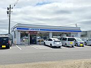 【コンビニエンスストア】ローソン柴田槻木店まで900ｍ