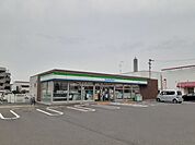 【コンビニエンスストア】ファミリーマート宇多津浜店まで400ｍ