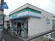 【コンビニエンスストア】ファミリーマート船橋法典駅前店まで1100ｍ