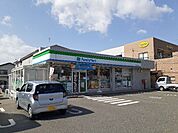 【コンビニエンスストア】ファミリーマート　伊那上の原店まで1190ｍ
