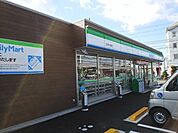 【コンビニエンスストア】ファミリーマート 日野町河原店まで1000ｍ