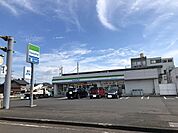【コンビニエンスストア】ファミリーマート住吉1丁目店まで500ｍ