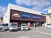 【レンタルビデオ】ＴＳＵＴＡＹＡ笠岡店まで1330ｍ