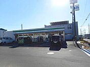 【コンビニエンスストア】ファミリーマート　松本岡田店まで1200ｍ