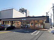 【コンビニエンスストア】セブンイレブン彦根駅前店様まで360ｍ