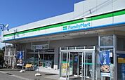 【コンビニエンスストア】ファミリーマート 秋田割山店まで500ｍ