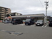 【コンビニエンスストア】セブンイレブン福岡次郎丸4丁目まで150ｍ