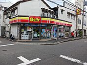 【コンビニエンスストア】デイリーヤマザキ楠根店様まで800ｍ