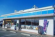 【コンビニエンスストア】ローソン姫路花田小川店まで250ｍ