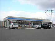 【コンビニエンスストア】ローソン 伊万里二里町店まで650ｍ