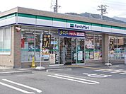 【コンビニエンスストア】ファミリーマート　大津国分店まで400ｍ