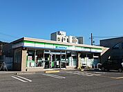【コンビニエンスストア】ファミリーマート米原駅西店様まで240ｍ
