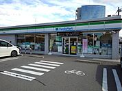 【コンビニエンスストア】ファミリーマート長野若里店まで600ｍ