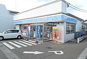 【コンビニエンスストア】ローソン白銀5丁目店まで550ｍ