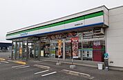 【コンビニエンスストア】ファミリーマート安来西赤江店まで550ｍ