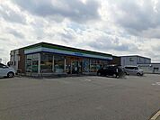 【コンビニエンスストア】ファミリーマート 市原古市場店まで240ｍ