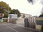 【小学校】三佐小学校まで500ｍ